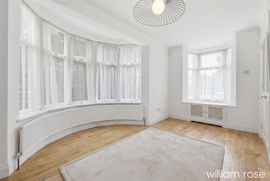 Property photo 3 of 23 12_Img_3186.Jpg