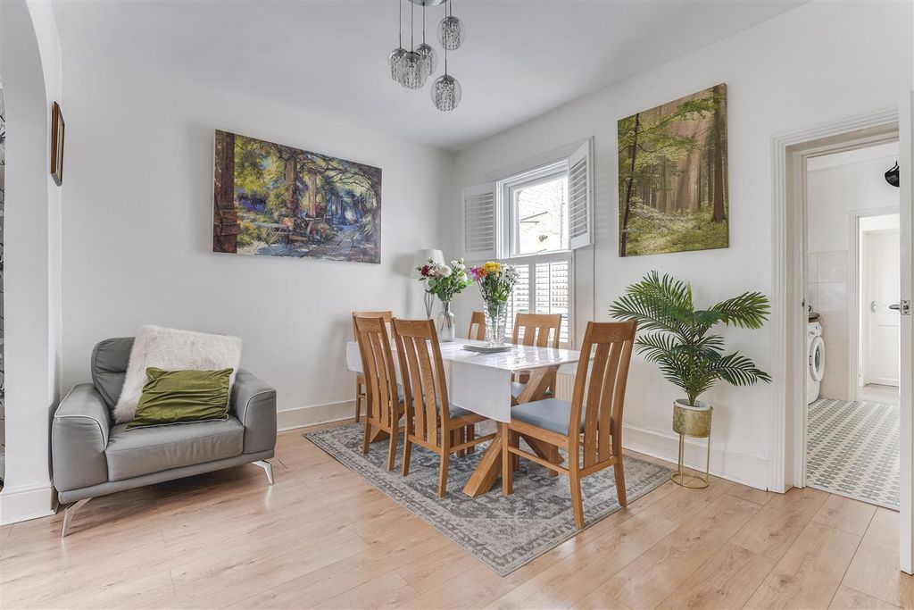 Property photo 3 of 21 Heene Road-4.Jpg