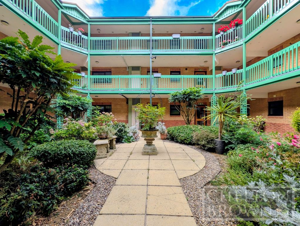 Property photo 2 of 35 Courtyard
