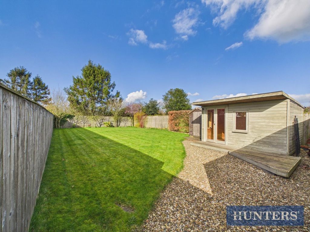 Property photo 2 of 24 Garden