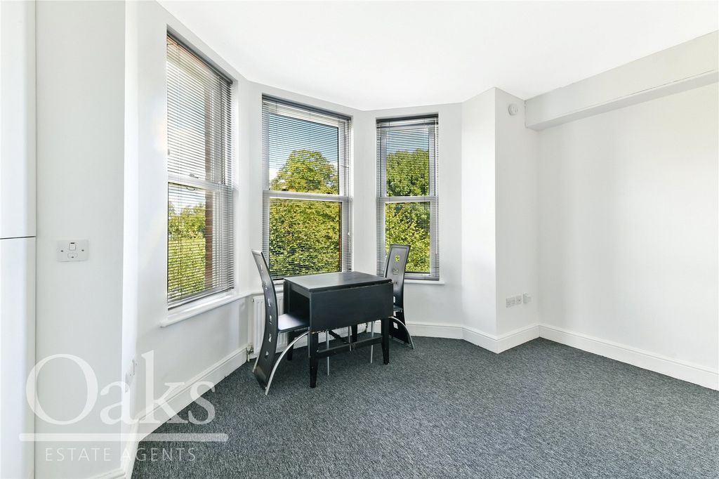 Property photo 3 of 8 Picture No. 05