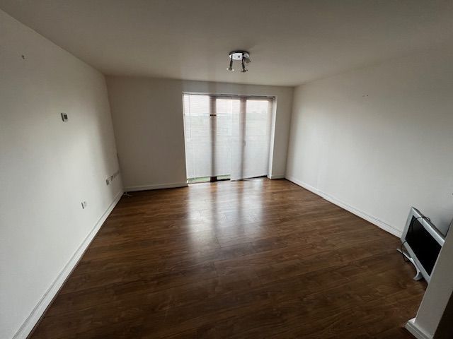 Property photo 2 of 15 Photograph 7