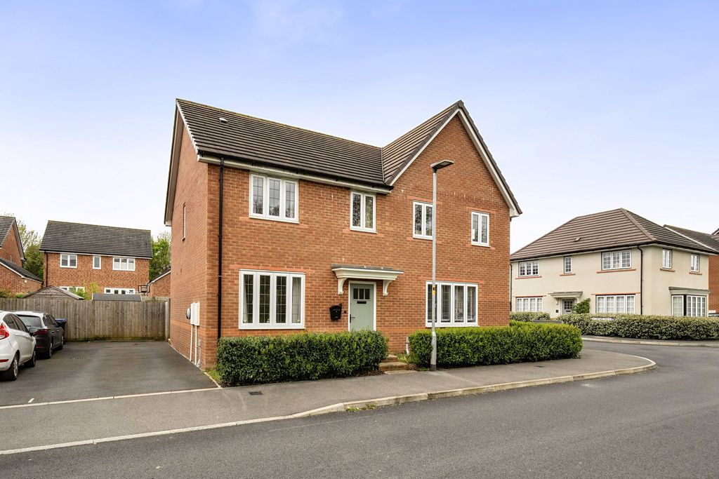 Property photo 1 of 20