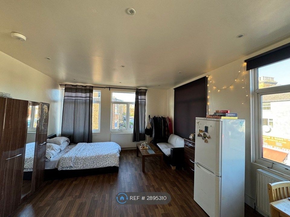 Property photo 3 of 5