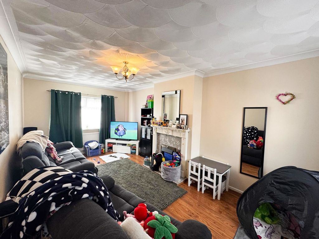 Property photo 2 of 18 Kenyonterraceimage00060_Edited.Jpg