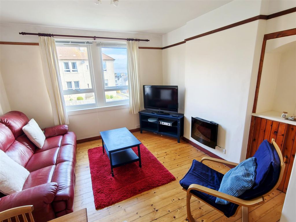 Property photo 3 of 10 02_Lounge.Jpg