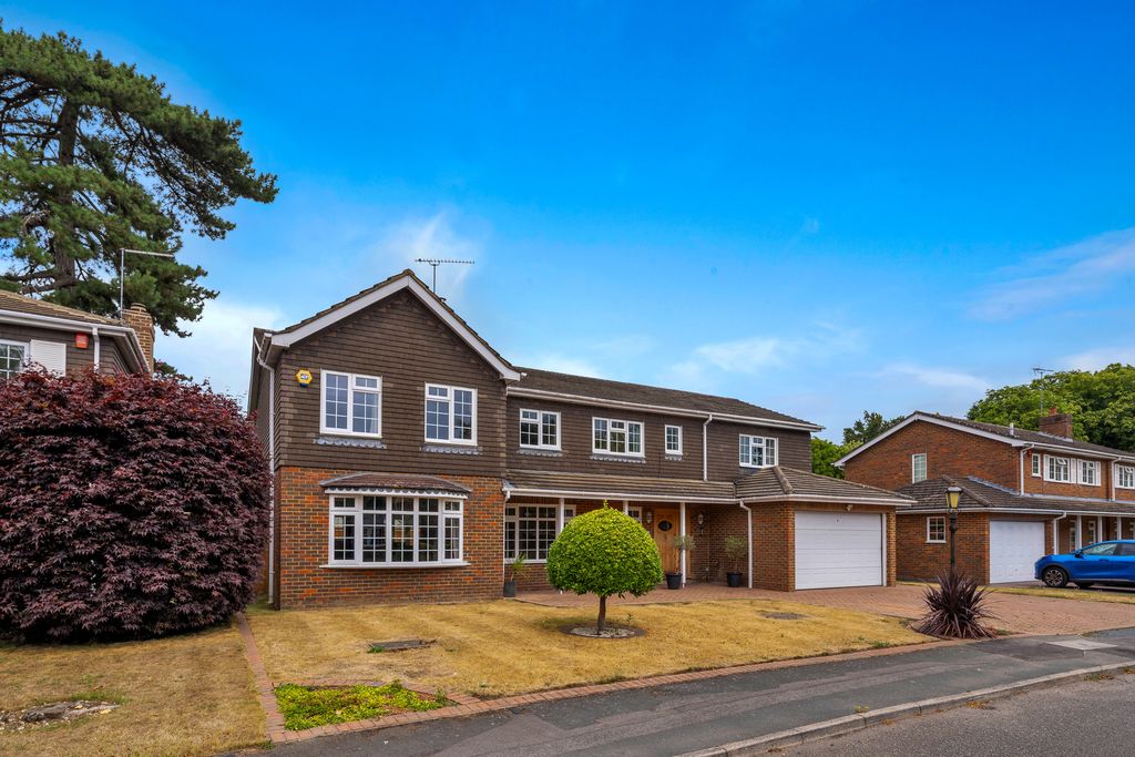 Property photo 1 of 18