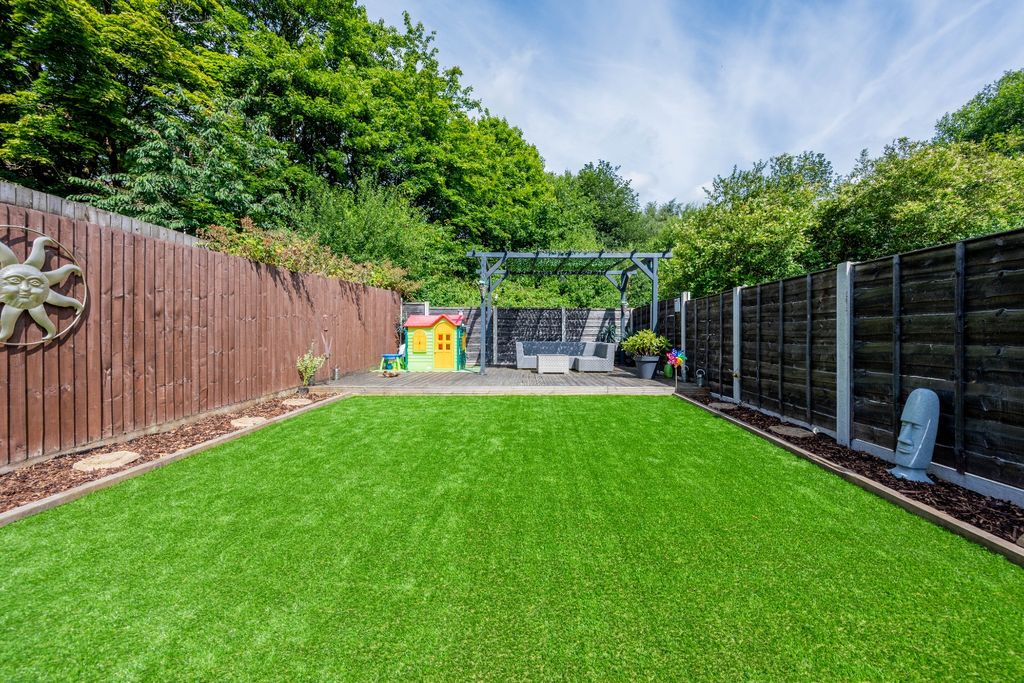 Property photo 2 of 34 4299733