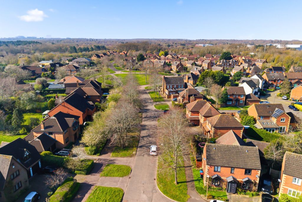 Property photo 2 of 25