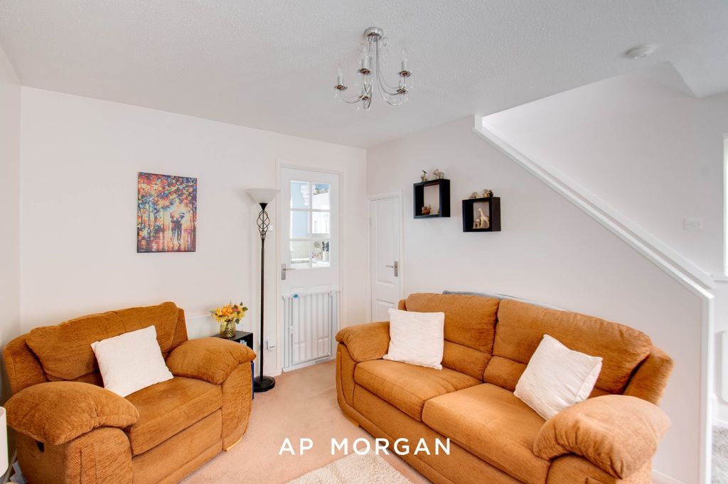 Property photo 3 of 19 Picture No. 05
