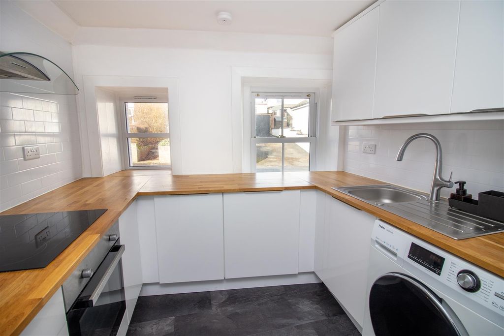 Property photo 3 of 18 Img_9968.Jpg