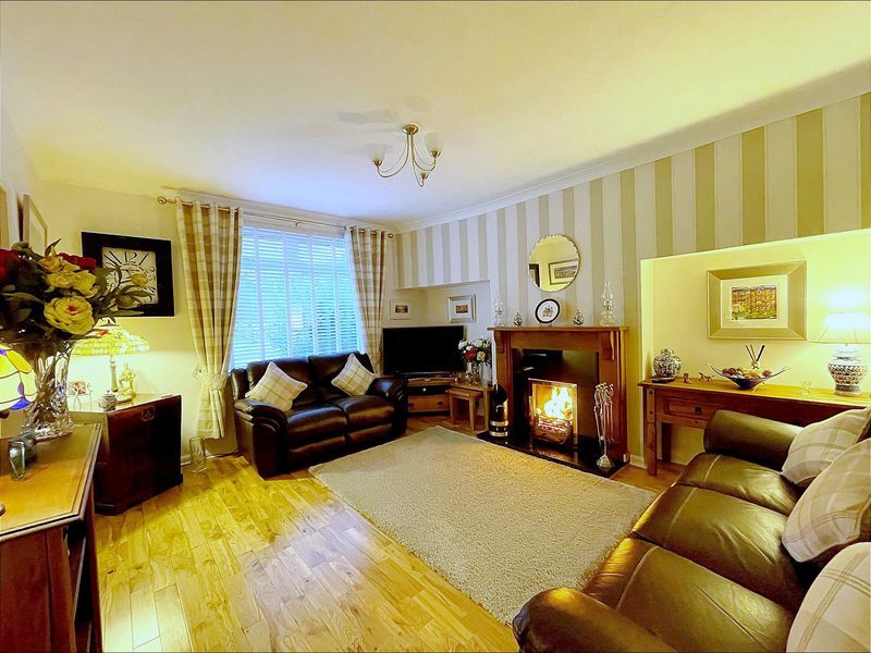 Property photo 2 of 19 Photo 17