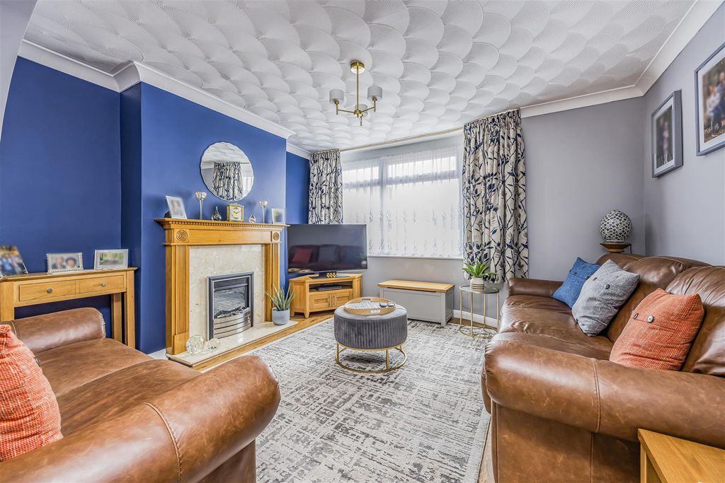 Property photo 3 of 23 Fairfield Avenue, Fareham-Porticomarketing-Nexa-28