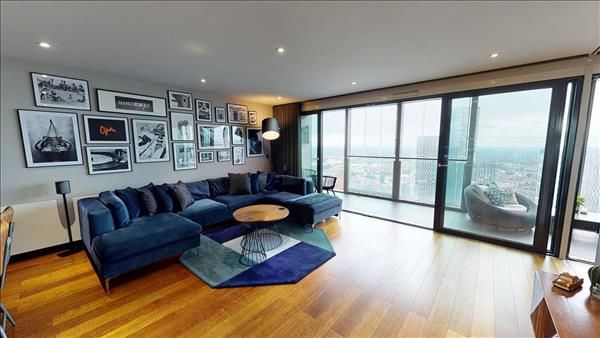 Property photo 1 of 13 2 Bedroom Flat For Sale