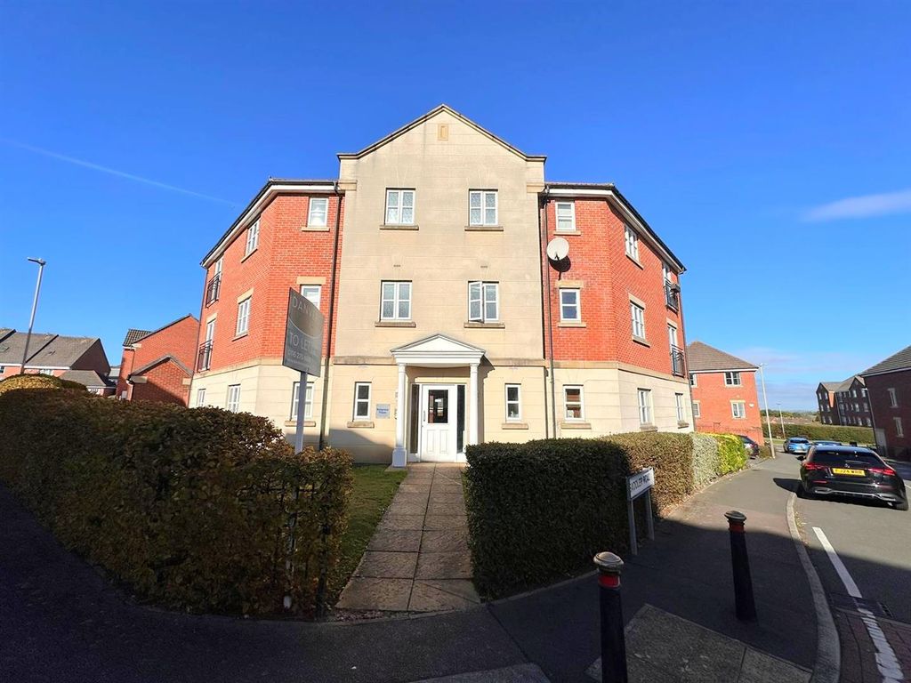 Property photo 1 of 8 Front