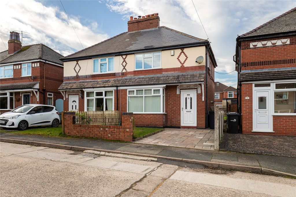 Property photo 1 of 11 Front View