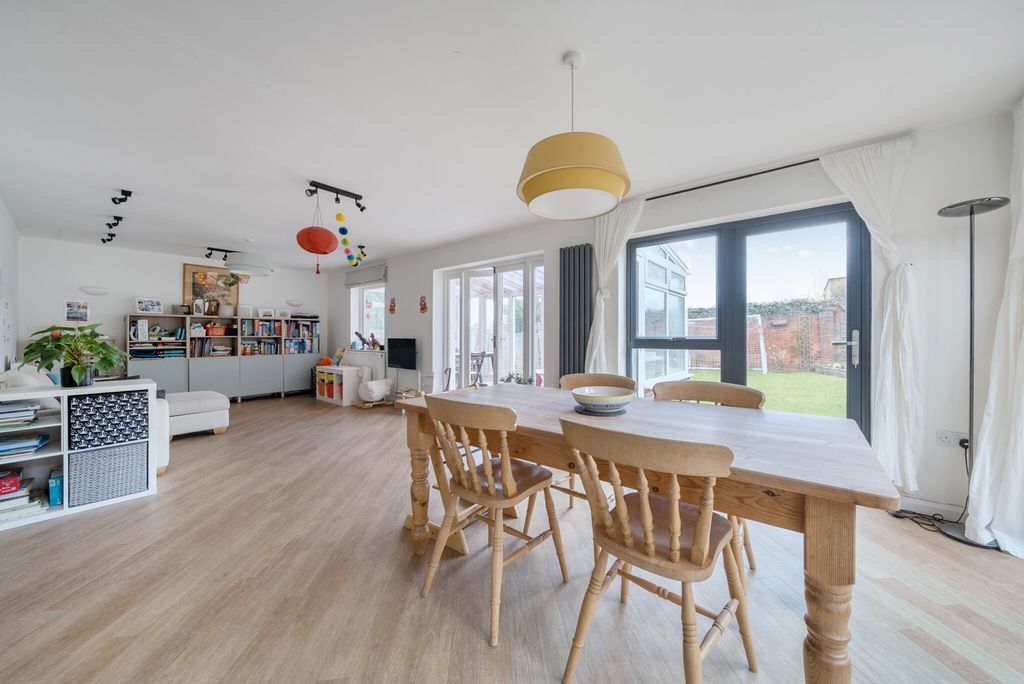 Property photo 3 of 23 1435924-14-69Ca92...