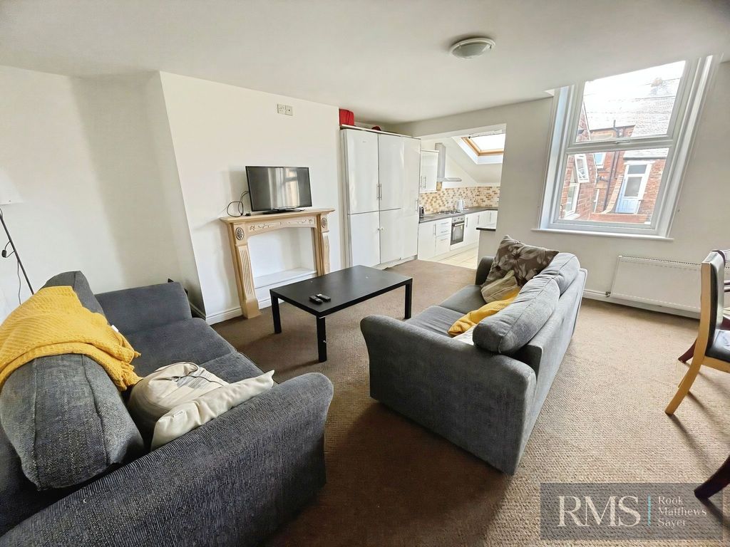 Property photo 2 of 13 Photo 10