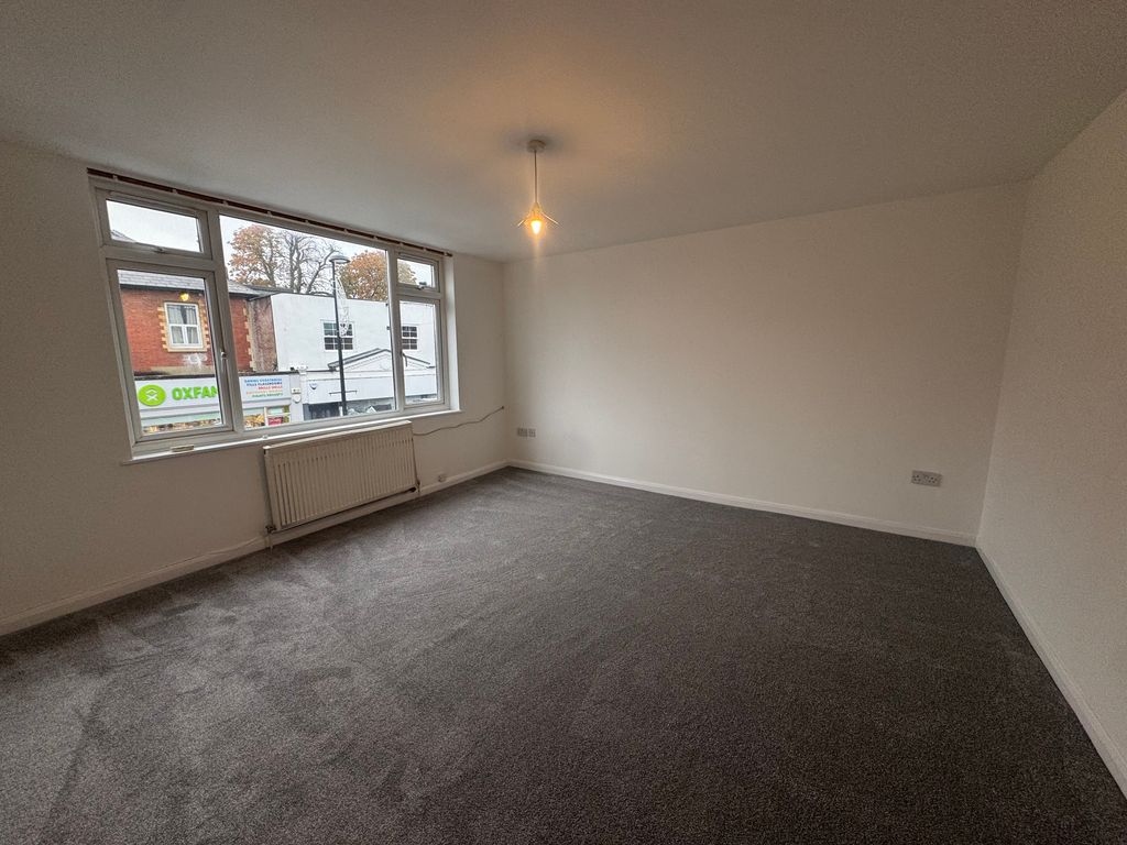 Property photo 1 of 5 Bedroom 2