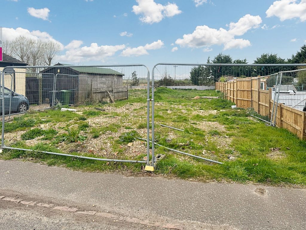 Property photo 3 of 5 3140624