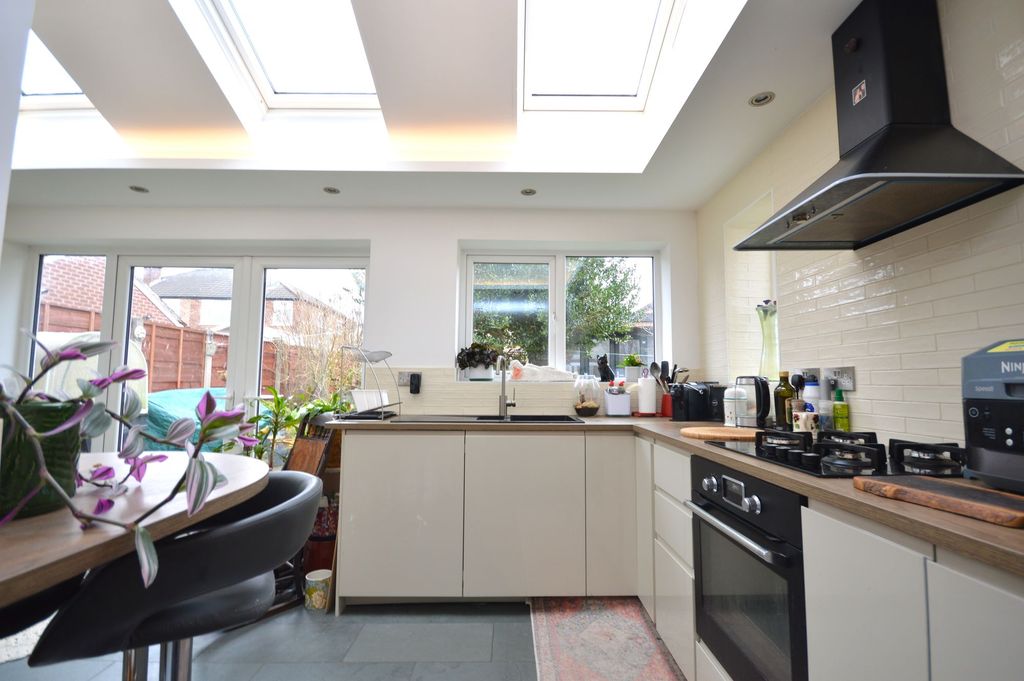 Property photo 3 of 39