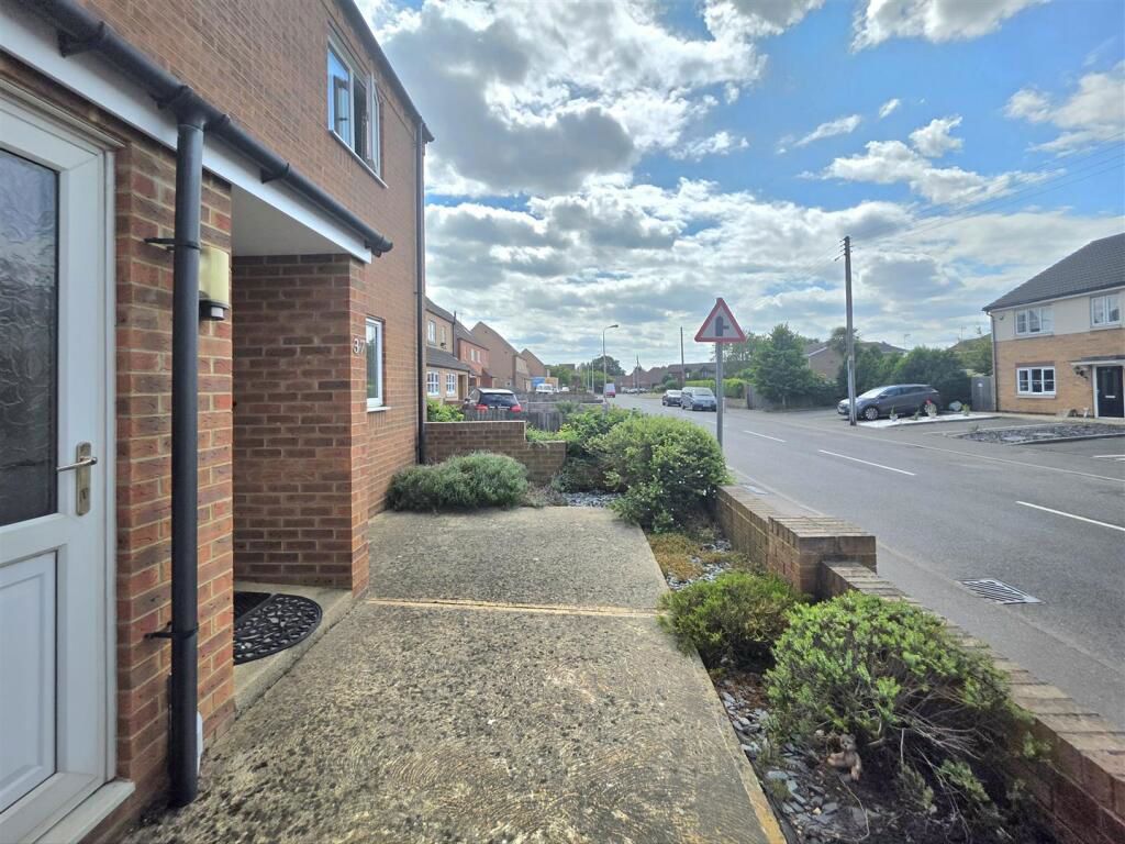 Property photo 3 of 10