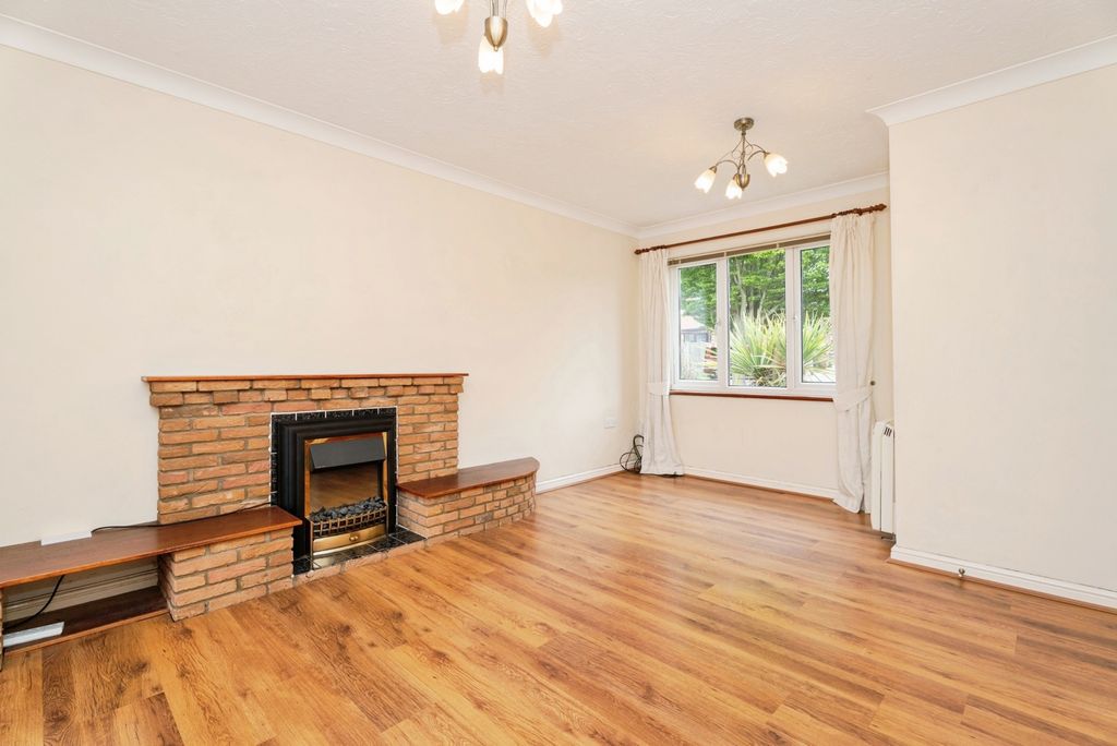 Property photo 2 of 10 Pbox-Img.Jpg