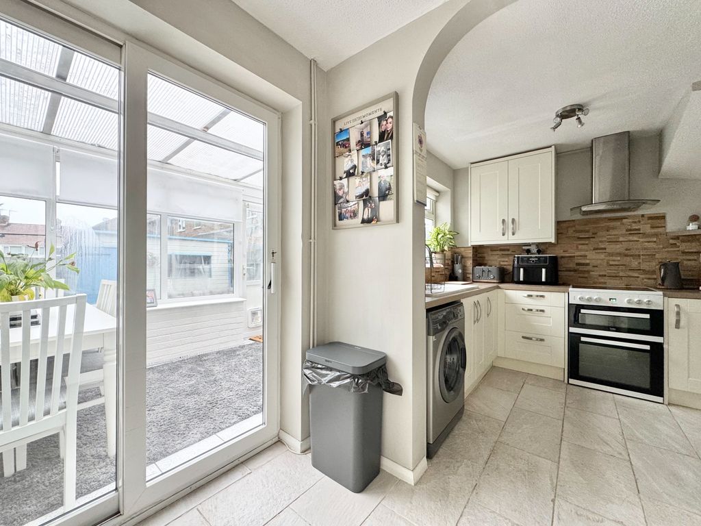 Property photo 3 of 21 Akeman Residential