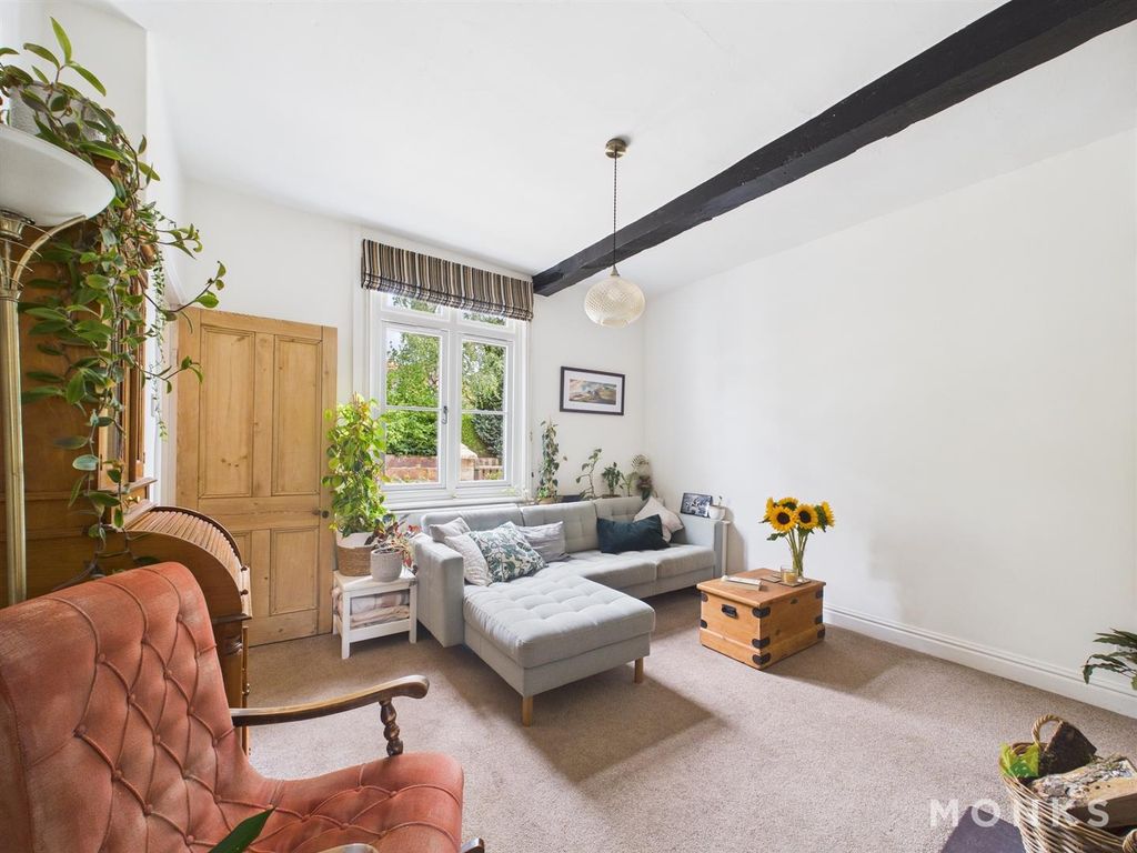 Property photo 3 of 25 Cam01520G0-Pr0244-Still004.Jpg