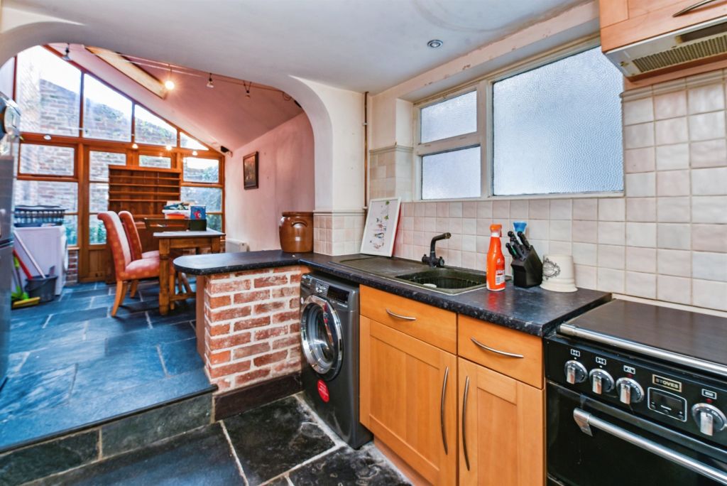 Property photo 2 of 14