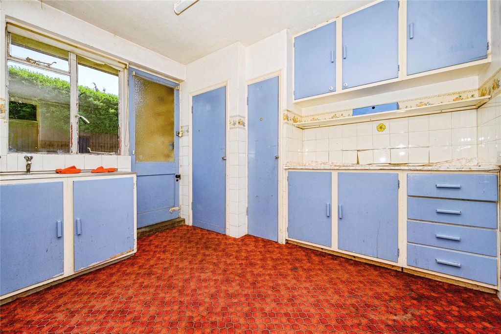 Additional image 6 of 3 bed flat for saleWest Street, Dunstable, Bedfordshire LU6