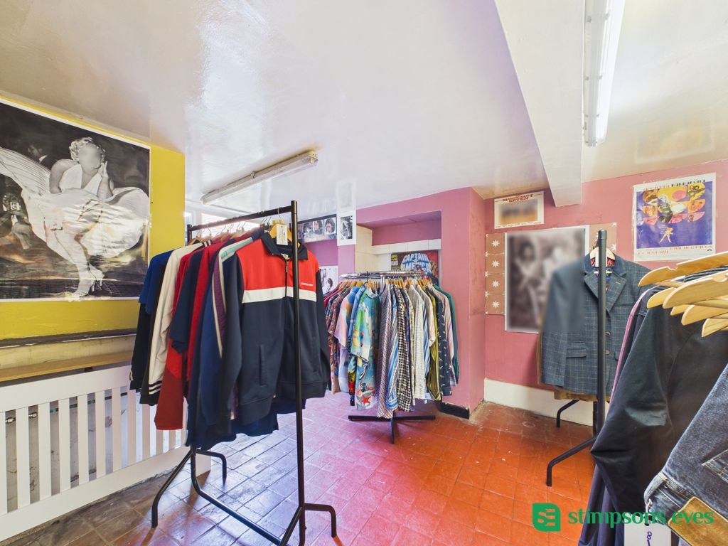 Property photo 3 of 7 Photo 7