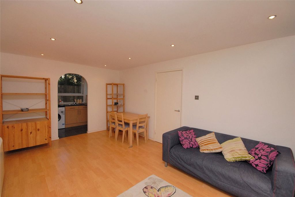 Property photo 2 of 7 Picture No. 08