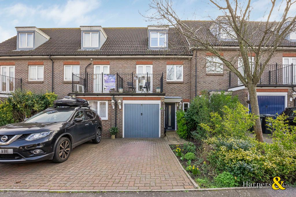 Property photo 1 of 17 Photo 24