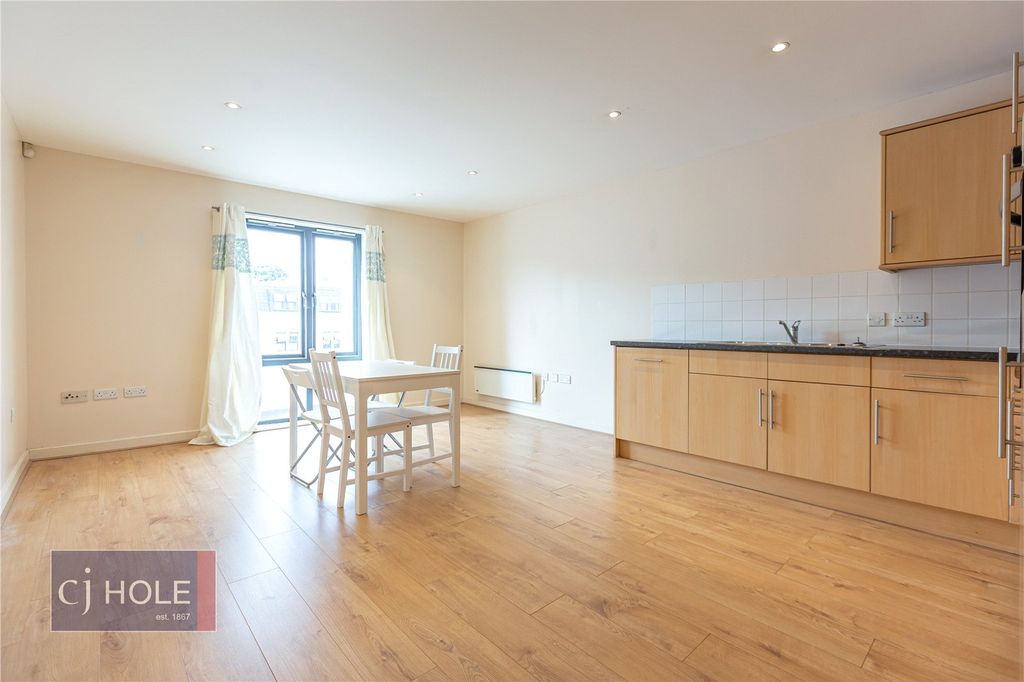 Property photo 1 of 13 Picture No. 17