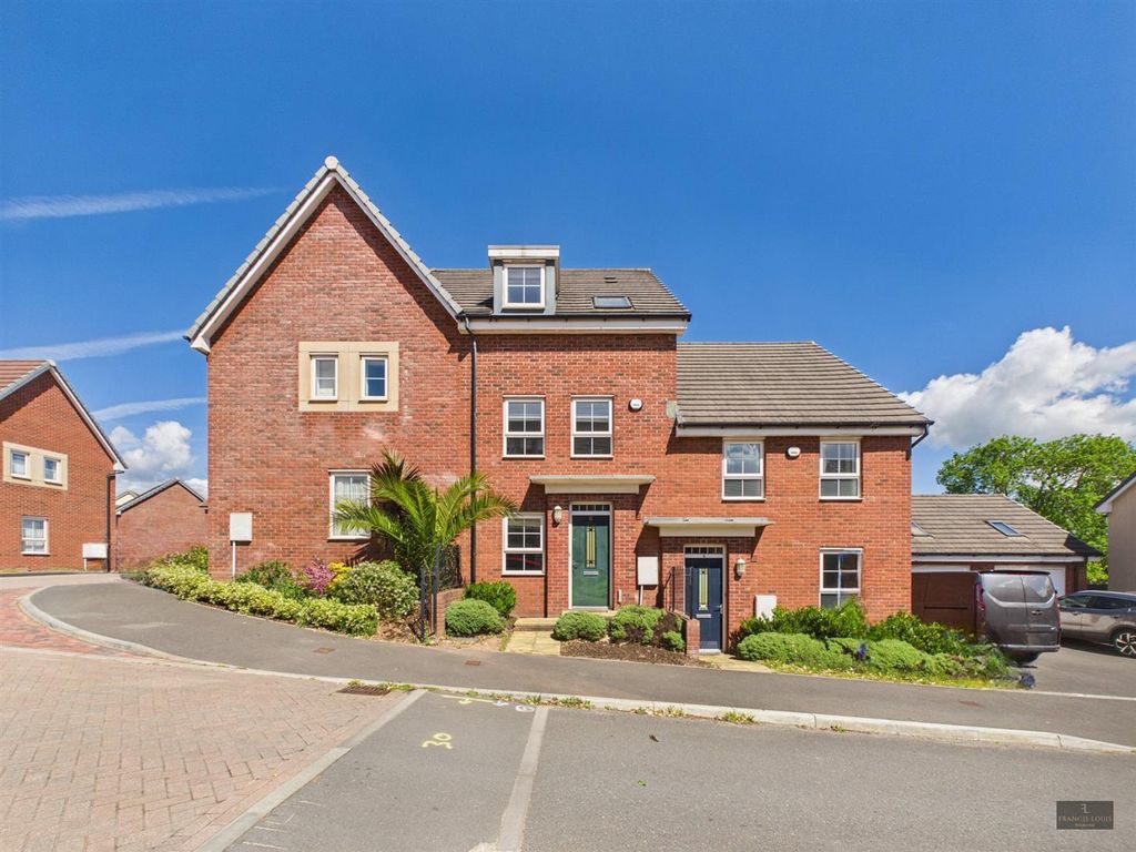 Property photo 1 of 20 20A66Be1F478433Ab313c689Ff56Cac3_100_Cam02887G0-Pr