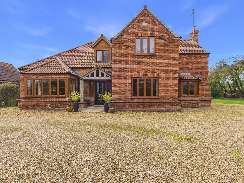 Property photo 1 of 24