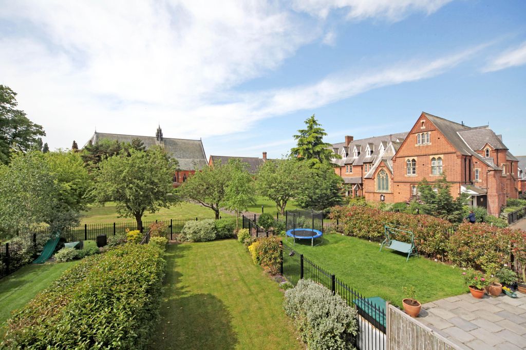 Property photo 2 of 23 Rear View