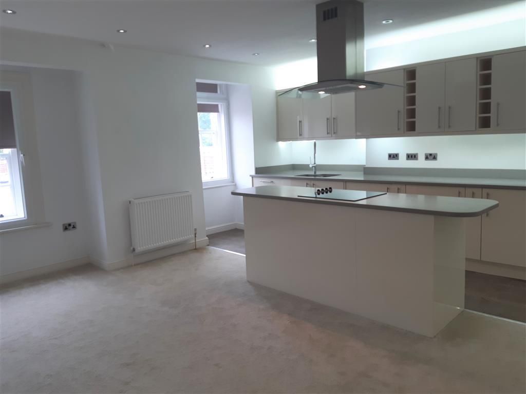 Property photo 2 of 8 Kitchen