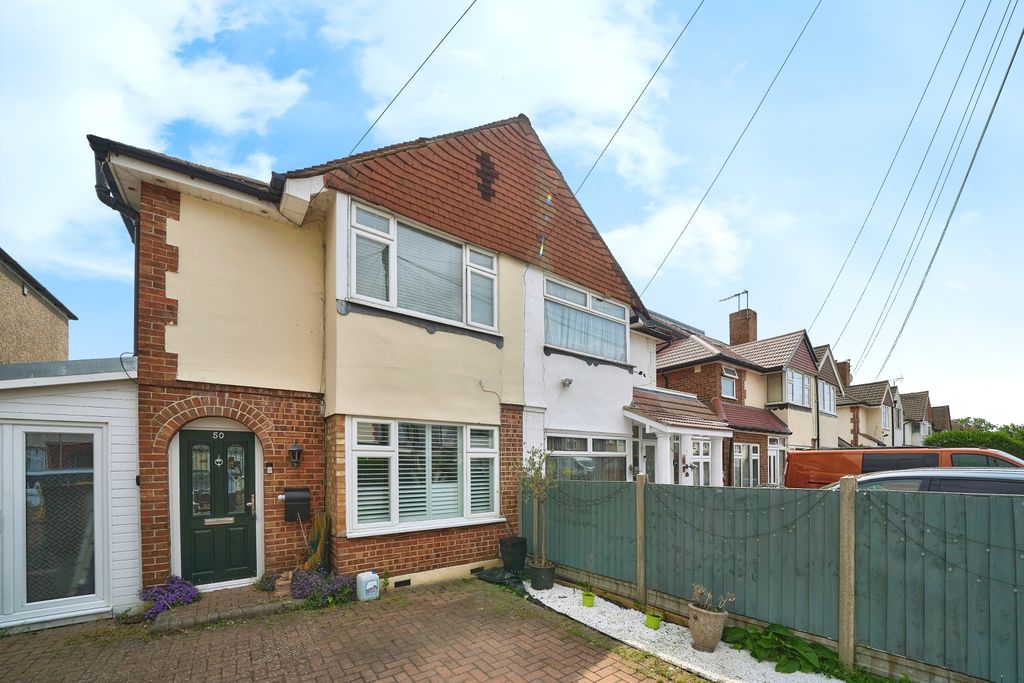 Property photo 2 of 25