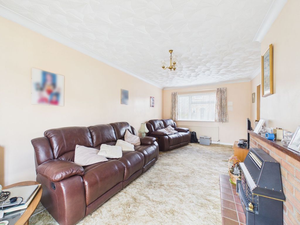 Property photo 3 of 22