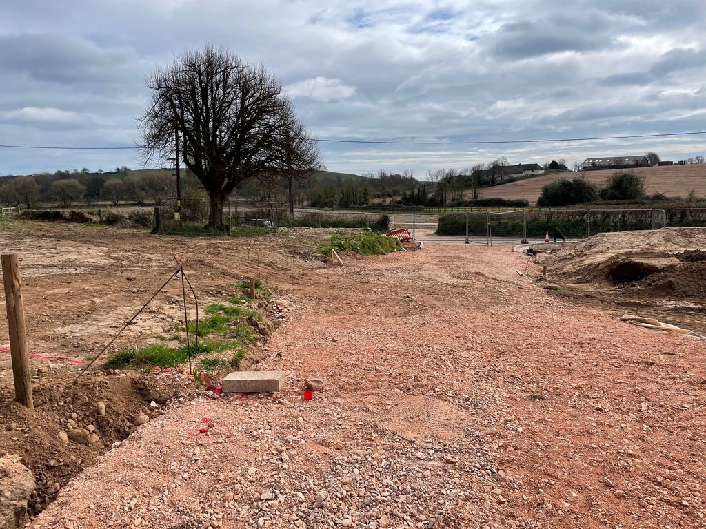 Property photo 1 of 8 Site Road