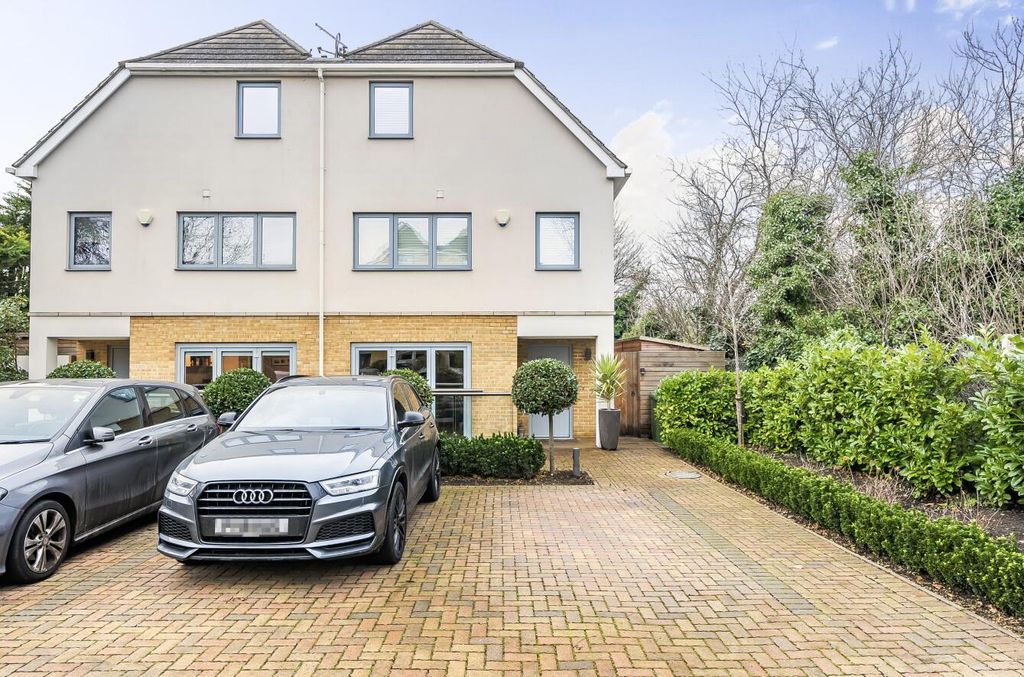 Property photo 1 of 20