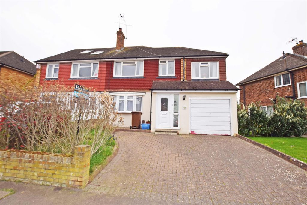 Property photo 1 of 18 Front