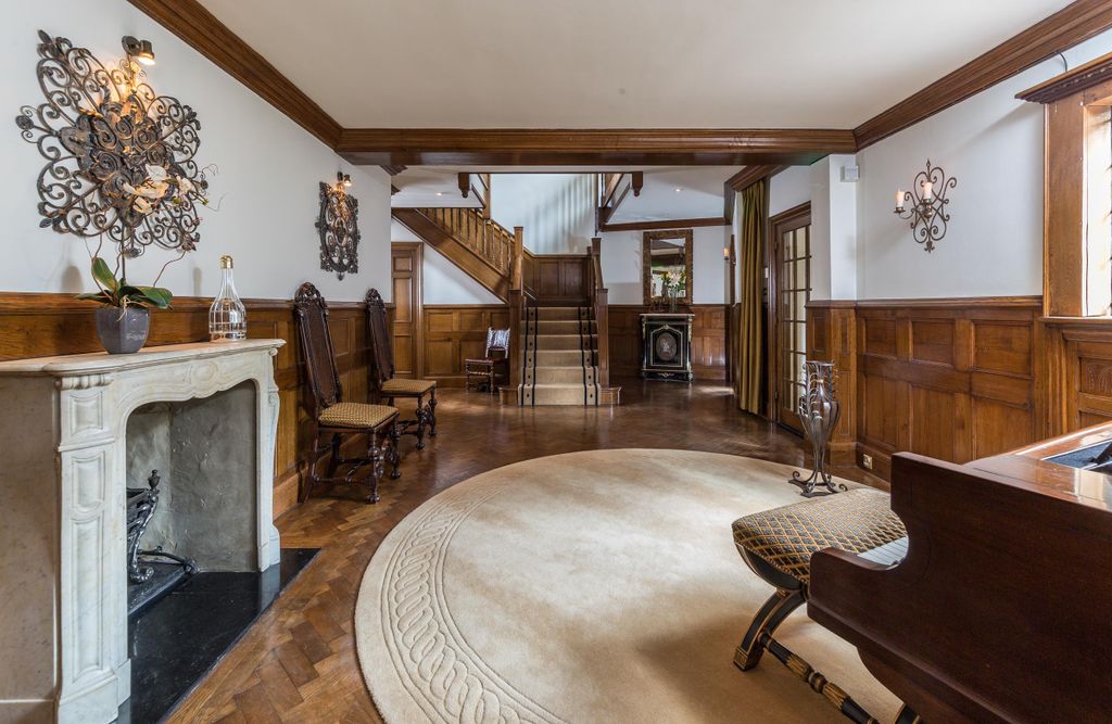 Additional image 6 of 5 bed link detached house for saleBishopsgate Road, Englefield Green, Surrey TW20