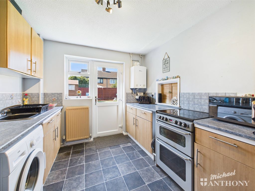 Property photo 3 of 13 Cam02773G0-Pr0297-Still015