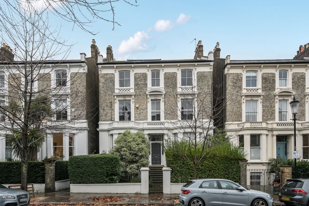 Property photo 1 of 7