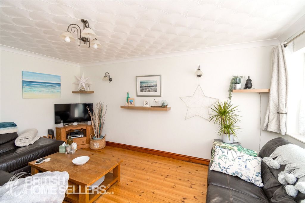 Property photo 3 of 23 Picture No. 13