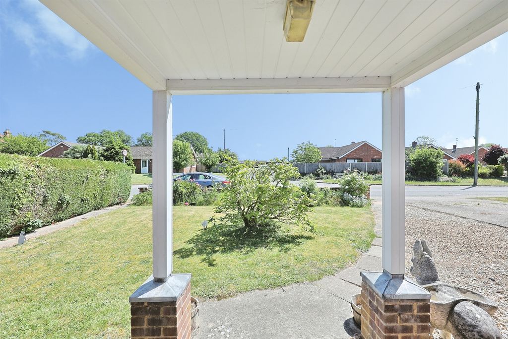 Property photo 3 of 20