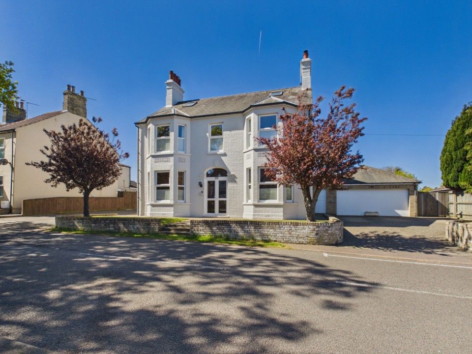 Property photo 1 of 30